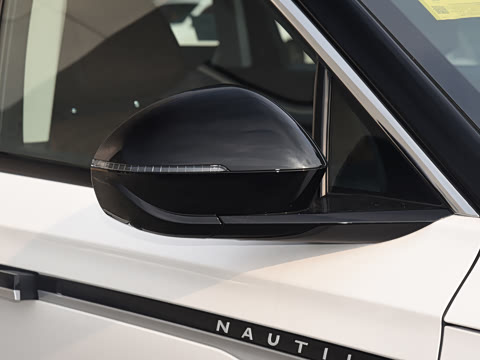 2026�� 2.0T ������춯��