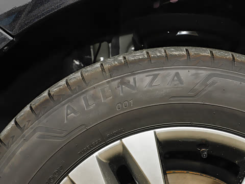 2026�� 2.5L ����׿��318��