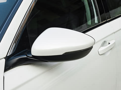 2025�� 2.0L e:PHEV ����