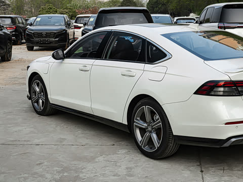 2025�� 2.0L e:PHEV ����