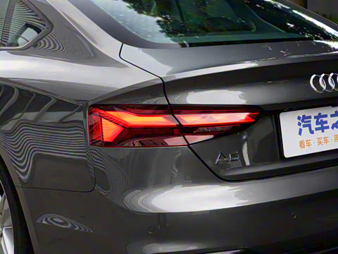 2025�� Sportback ��ذ� 40 TFSI ʱ�ж�����