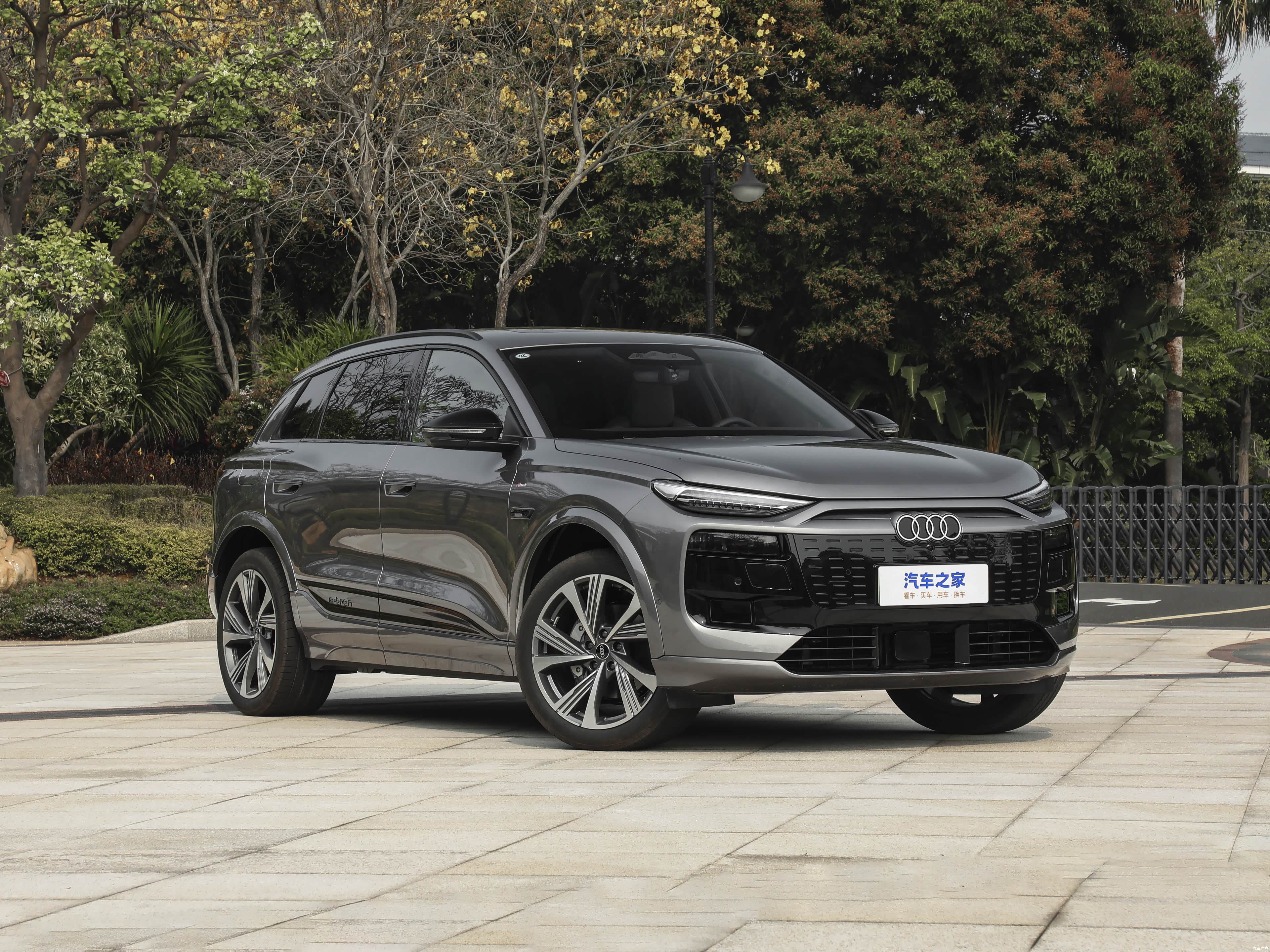 Audi Q6L e-tron, миниатюра 3