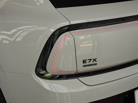 2026�� �ȷ�quattro��