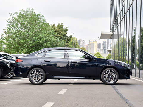 2026�� 225L M�˶���װ