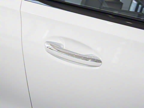 2026�� C 260 L �ҹ�˶���