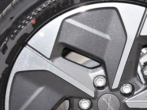 2025�� 515 ������ Plus