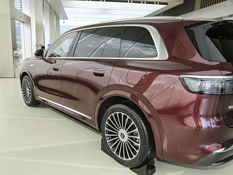 2025�� ���� Ultra ����������