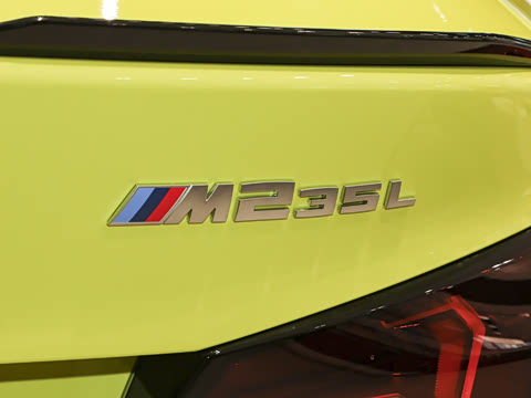 2026�� M235L