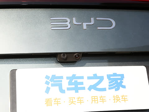 2026 DM-i 1.5T 218KM Խ