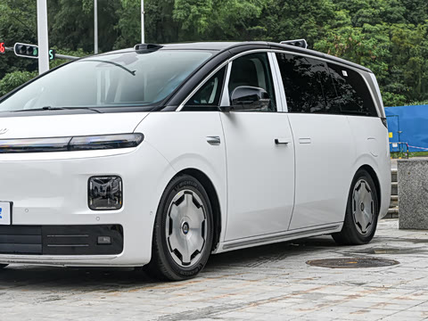 2026�� ���� 700�콢��