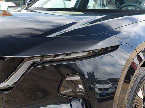 2025�� ����200 Pro