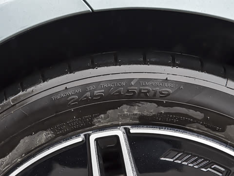 2026�� E 300 ʱ�����˶���