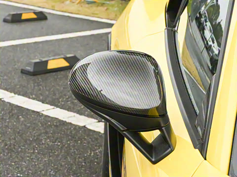 2023�� Spyder RS 4.0L