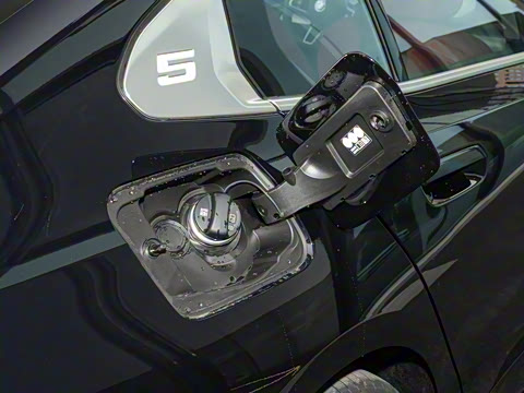 2026�� 530Li ������ M�˶���װ