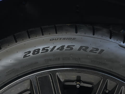 2025�� ���� Ultra�� 53.4kWh 6���� (896�߼����״