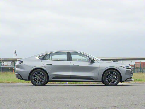 2026  2.0T  EcoBoost  