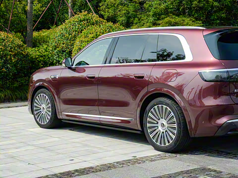 2025�� ���� Max+ ������������ 