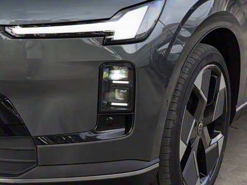 2026�� ������������Plus