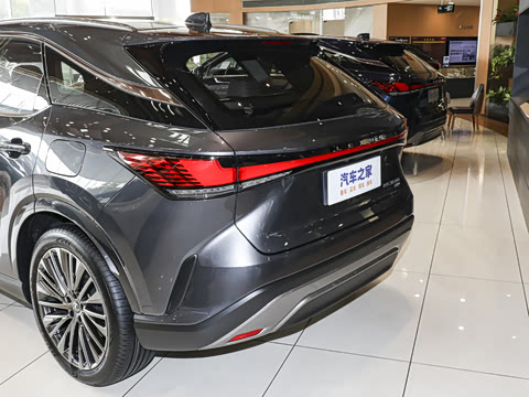 2026�� 350h ����������