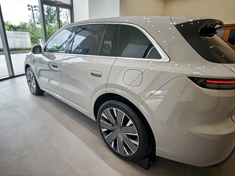 2026�� Ultra