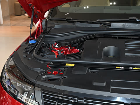 2025�� 400PS Dynamic SE