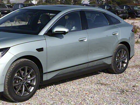 2025�� EV 470KM������