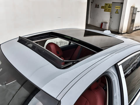 2026�� 325Li M�˶���װ