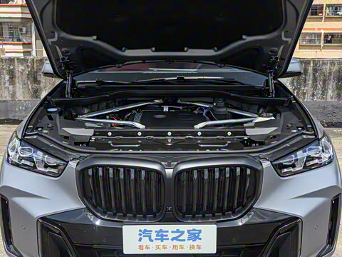 2025�� xDrive 40Li ������M�˶���ҹ��װ