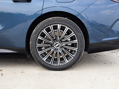 2026�� 225km EM-i Զ�����ǺӰ�