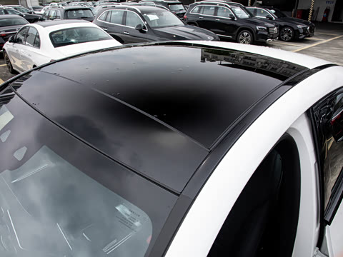 2026�� �Ŀ� GLC 260 4MATIC ����SUV
