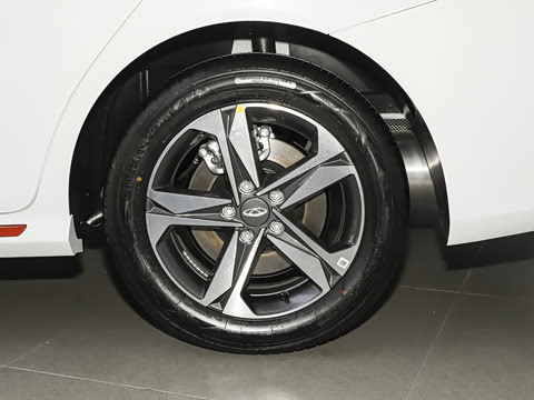 2025�� 1.5L CVT ���򾭵��