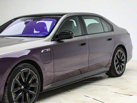 2023�� M760Le xDrive