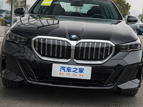 2026�� �Ŀ� 530Li ������ M�˶���װ