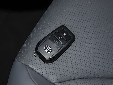 2026�� 2.0L ����������