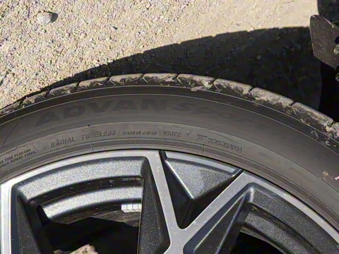 2026�� 735Li ������װ