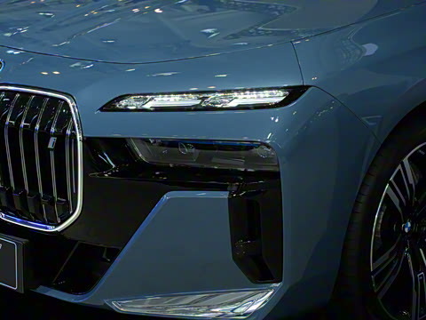 2023�� xDrive60L M�˶���װ