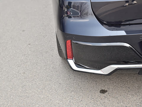 2026�� 740Li ������ M�˶���װ