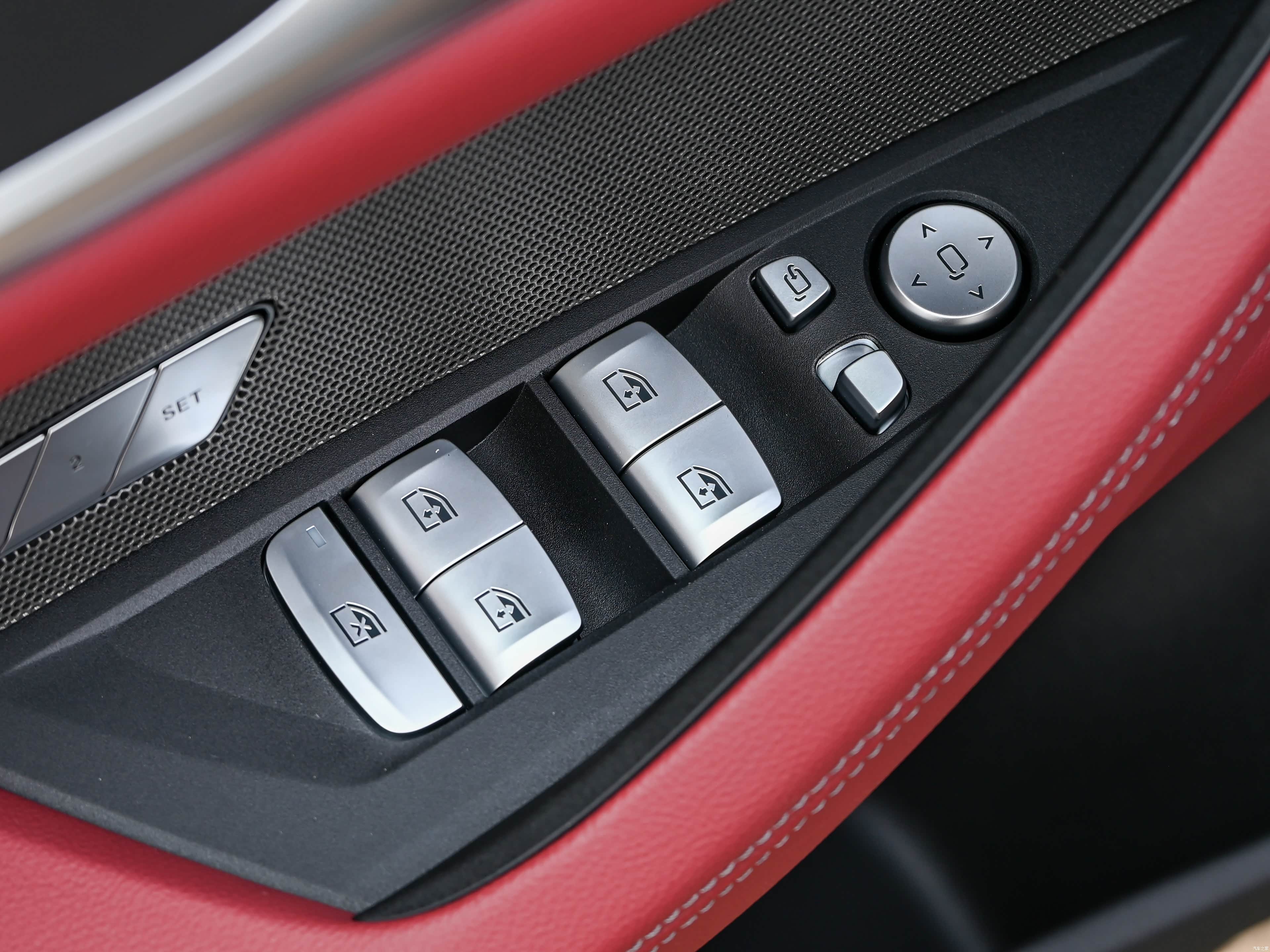 BMW i4, миниатюра 23