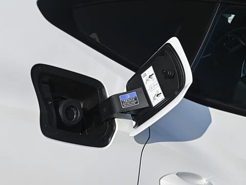 2026�� 2.0T Trophy+ �����Ǽݰ�