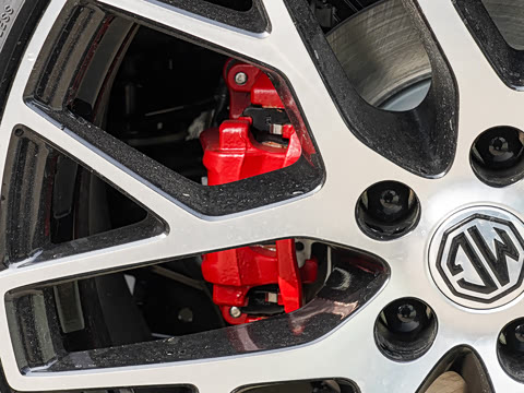 2026�� 2.0T 405 AT������