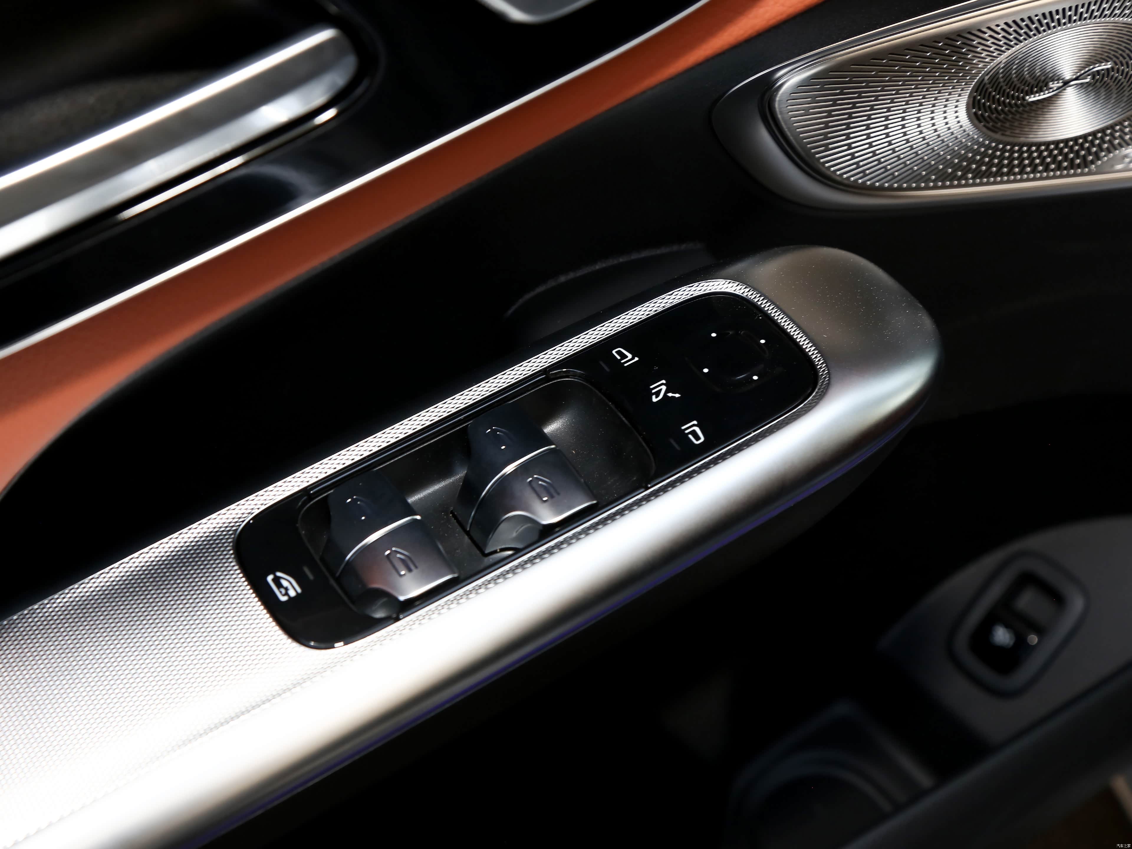 Mercedes-Benz GLC, миниатюра 26
