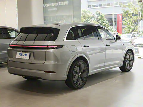 2025�� Pro ���ܻ��°�