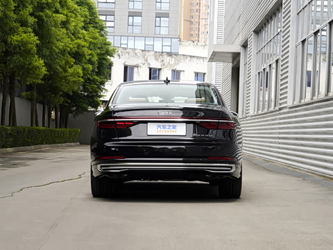 2026�� A8L Horch��ʼ�˰� 60TFSI