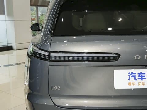 2025�� Max ������