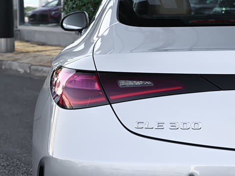 2026�� CLE 300 4MATIC �����ͽ��ܳ�