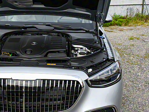 2025�� �Ŀ� S 480 4MATIC