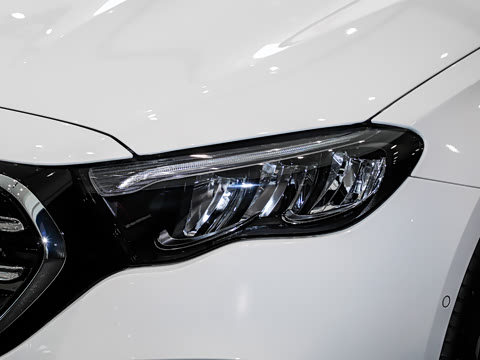 2026�� �Ŀ� E 260 L