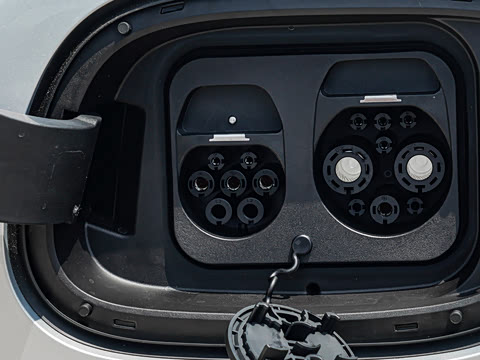 2026�� 535 PLUS�����