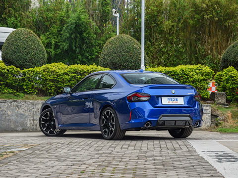 2026�� 225i M�˶���ҹ��װ