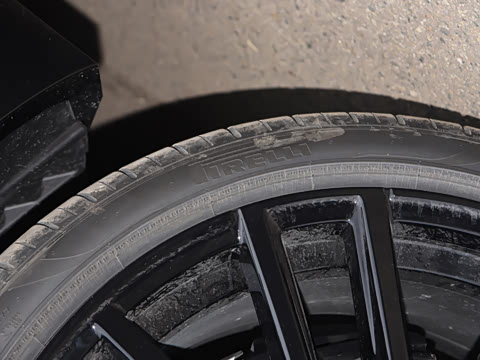 2026�� �Ŀ� xDrive 40Li ������M�˶���ҹ��װ